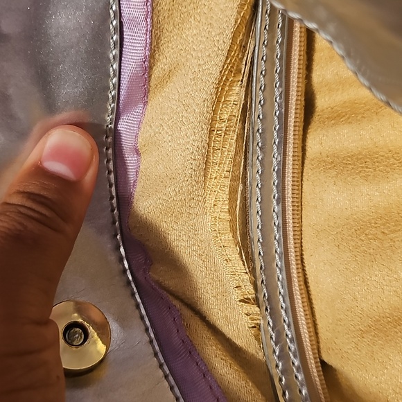 Jimmy Choo Silver and Gold Shoulder Bag with Luxurious Finish - Picture 7 of 10